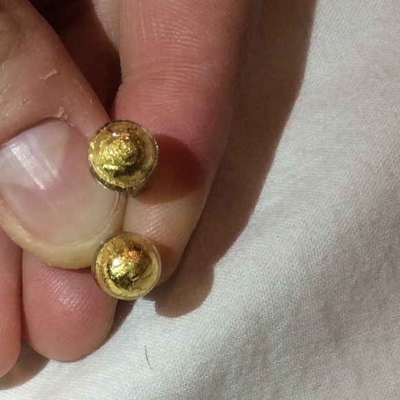 Cute tiny glass button earrings - Picture 2 of 3